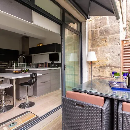 Magnifique Maison A Holiday home Bordeaux
